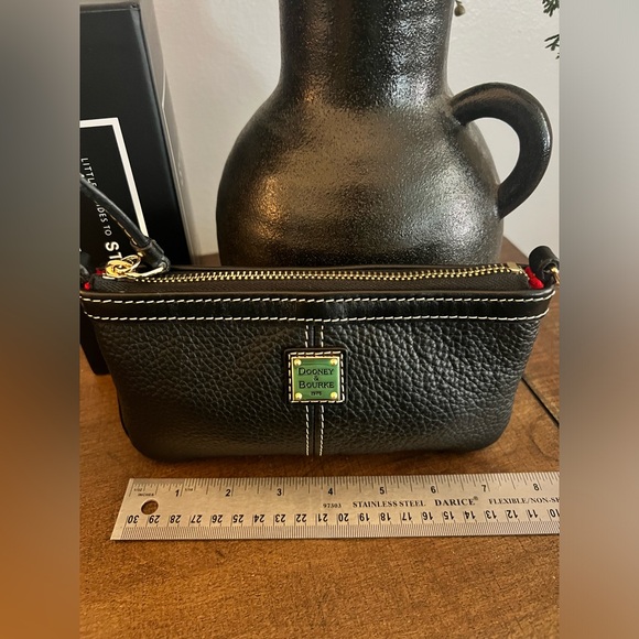 Dooney & Bourke Wristlet/Pouchette - Picture 9 of 11